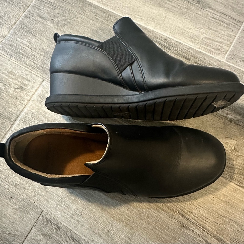 Women’s Nurse Mates Slip On Size 10 Black Shoes Jade